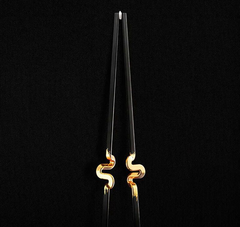 Restless Chopsticks Tableware | Diseño Minimalista con Detalles Dorados