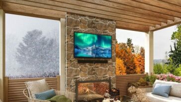 TV exterior inteligente Furrion Aurora Sun: 4K UHD con tecnología LED, resistente a impactos y listo para montar