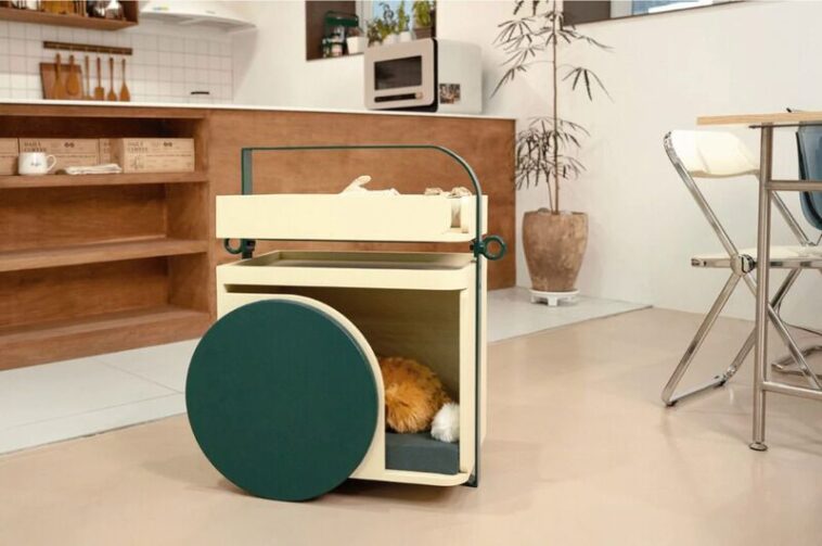 "Dolley: Mueble multifuncional para mascotas con ruedas y espacio de almacenamiento"
