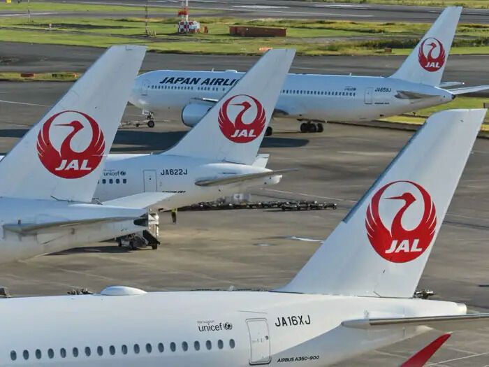 Japón Airlines prueba servicio de ropa pre-owned para reducir equipaje